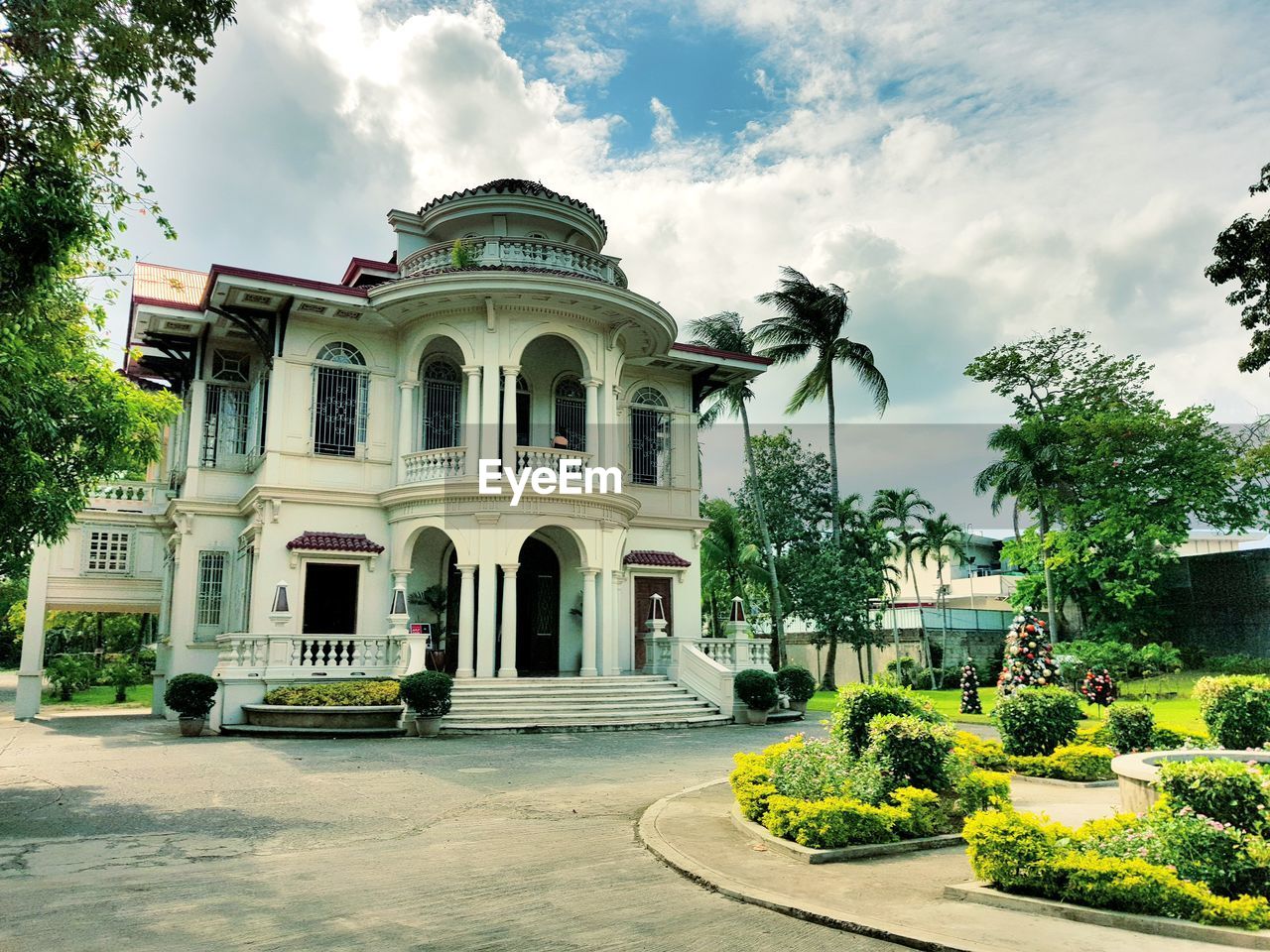 FACADE OF HISTORIC BUILDING