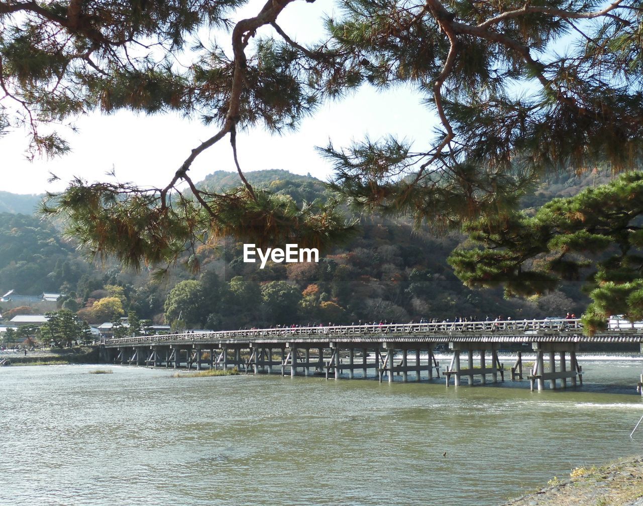 SCENIC VIEW OF RIVER AGAINST SKY