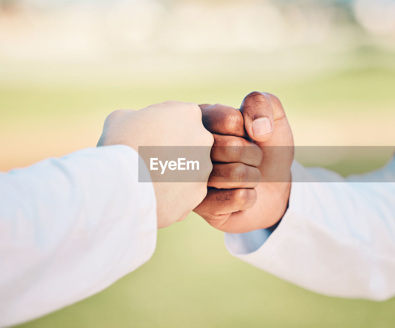 hand, adult, men, holding hands, close-up, arm, finger, two people, business, togetherness, healthcare and medicine, person, limb, human limb, agreement, cooperation, occupation, holding, handshake, selective focus, teamwork, ceremony, young adult, day, gesturing