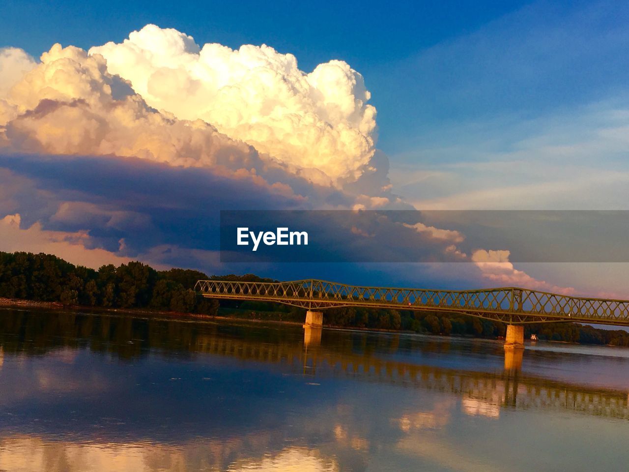 SCENIC VIEW OF BRIDGE OVER RIVER AGAINST SKY