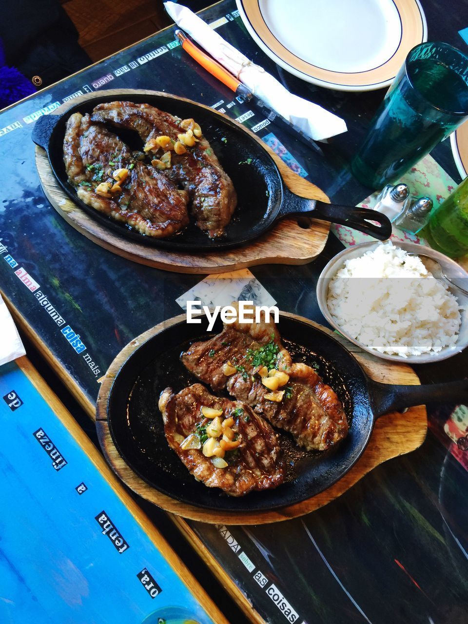 CLOSE-UP OF SERVED FOOD