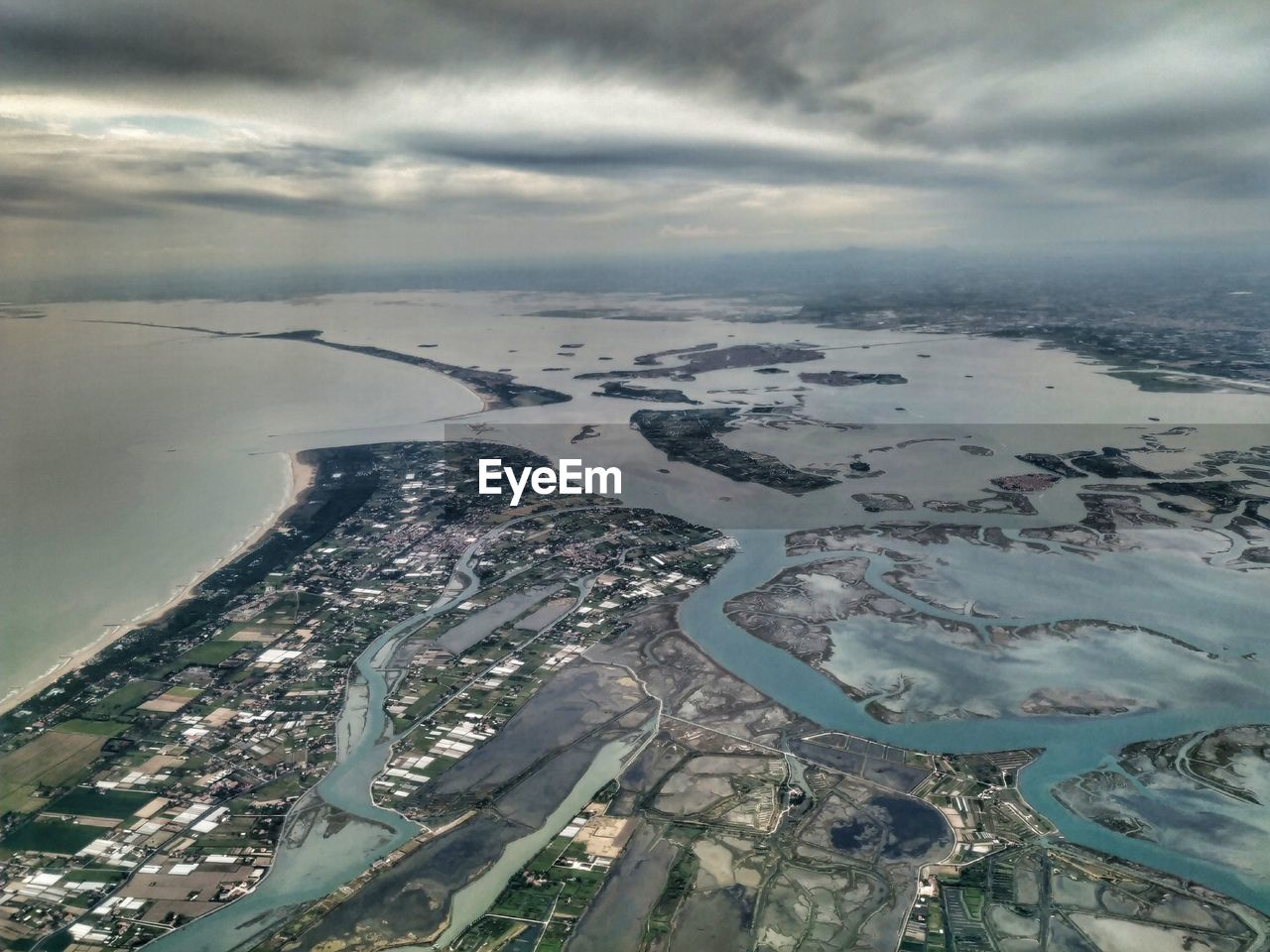 AERIAL VIEW OF LANDSCAPE AND CITY