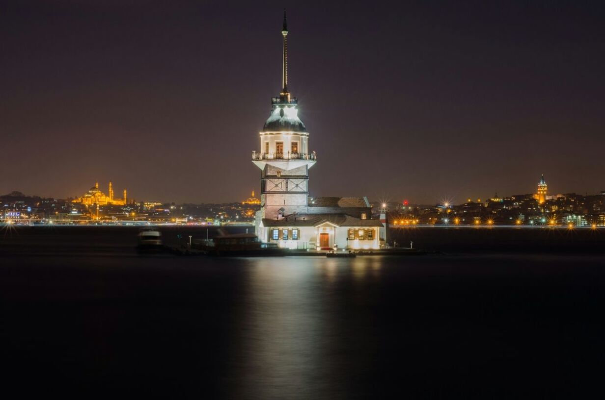 Maiden tower kiz kulesi at istanbul