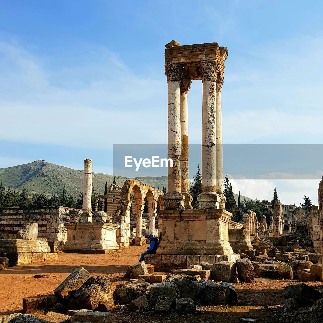 Ruines de la cité omeyyade anjar  liban. 