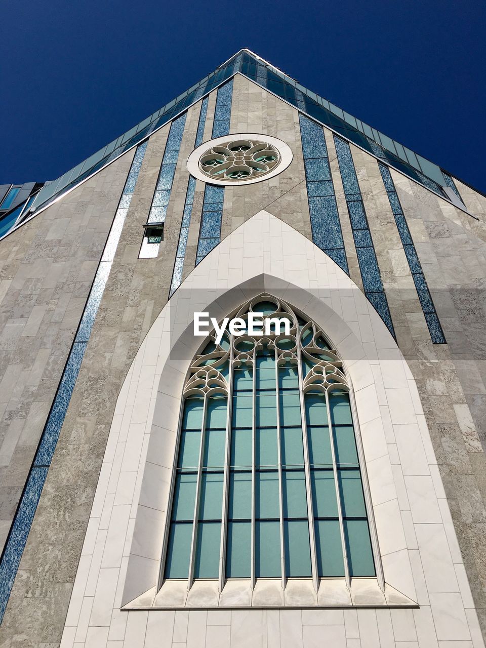 LOW ANGLE VIEW OF CATHEDRAL AGAINST SKY