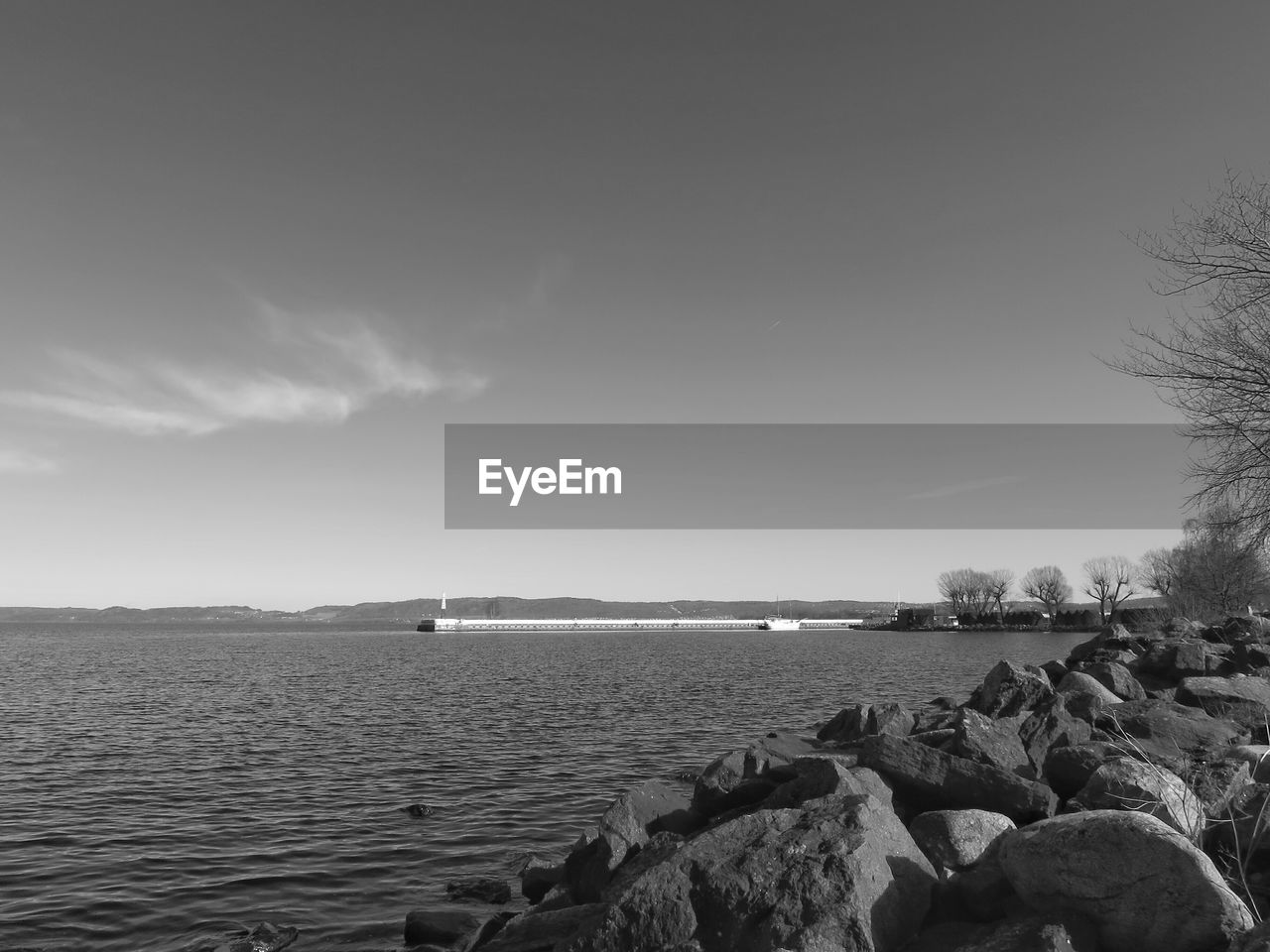 VIEW OF SEA AGAINST SKY