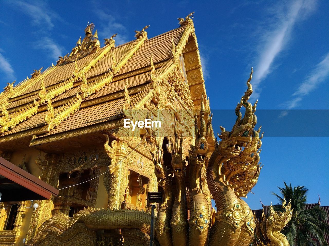 LOW ANGLE VIEW OF TEMPLE AGAINST SKY