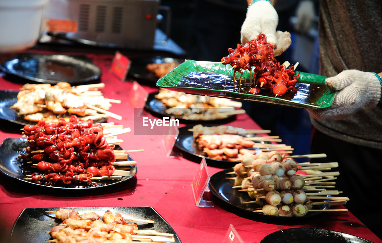CLOSE-UP OF VEGETABLES FOR SALE AT MARKET