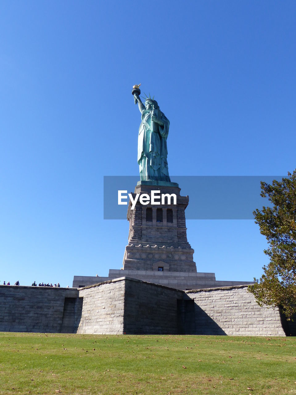 Statue of liberty against clear blue sky