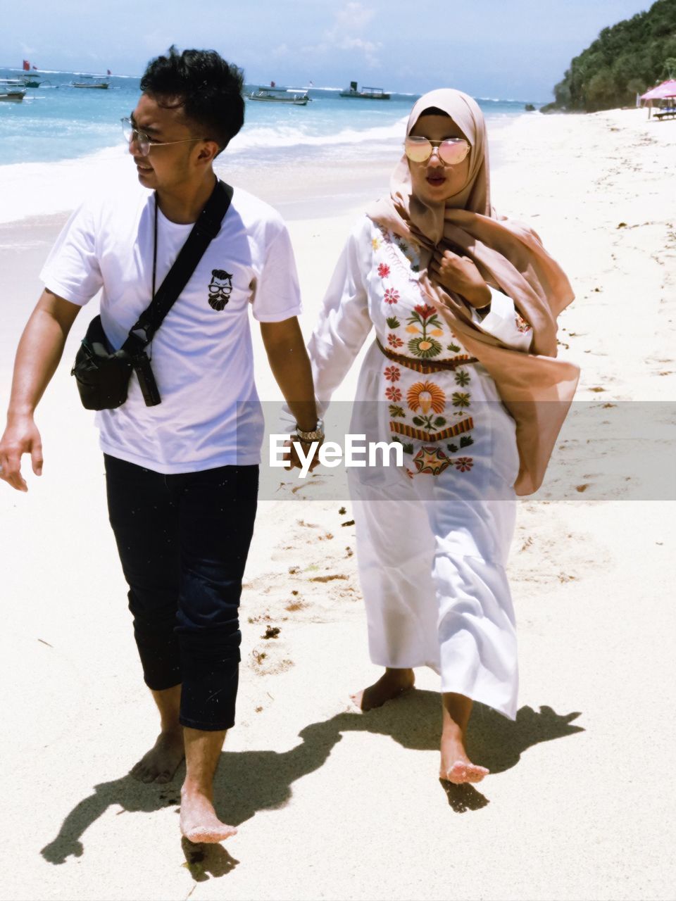 Couple in the pandawa beach