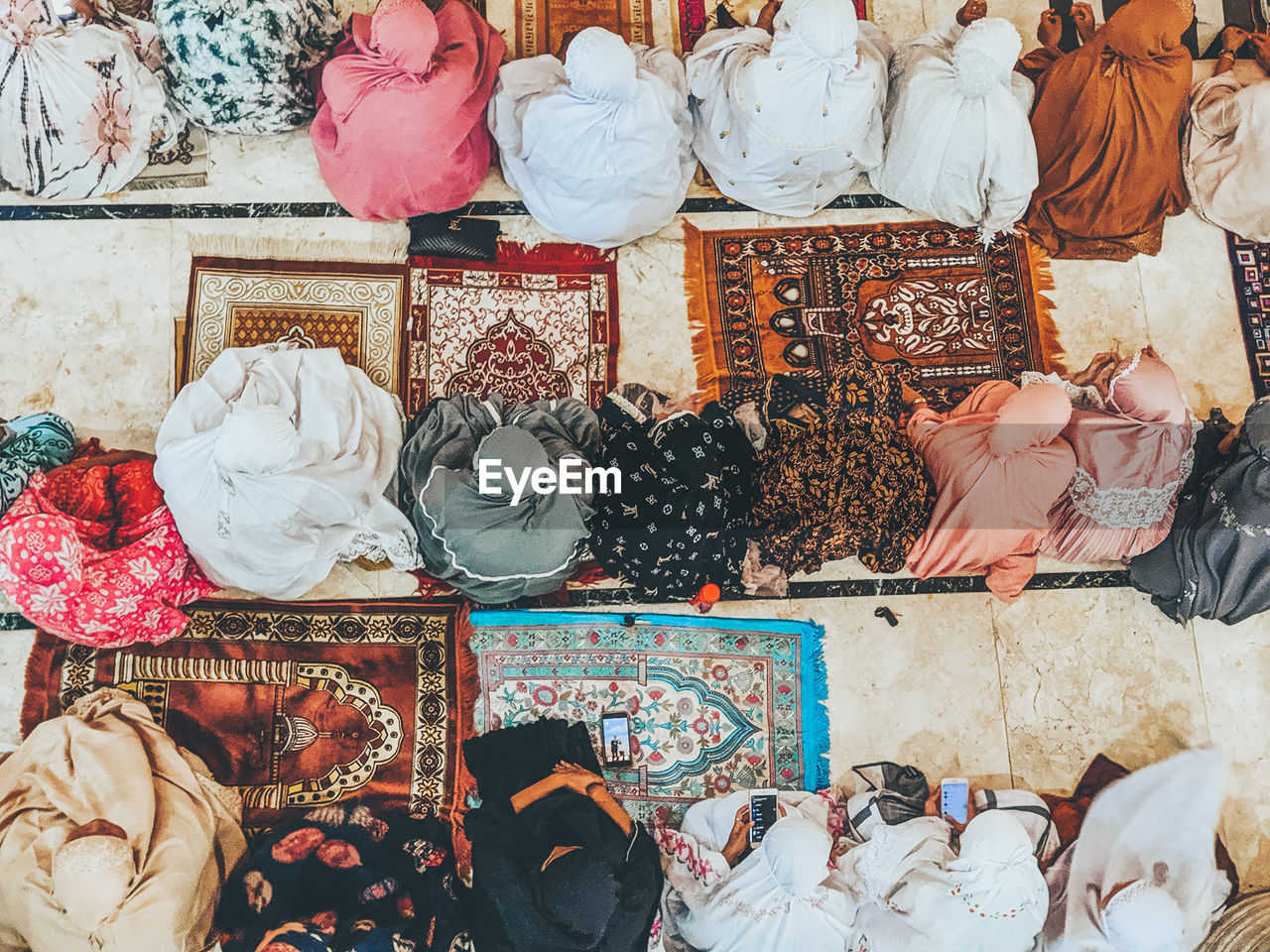 HIGH ANGLE VIEW OF VARIOUS FOR SALE IN MARKET STALL