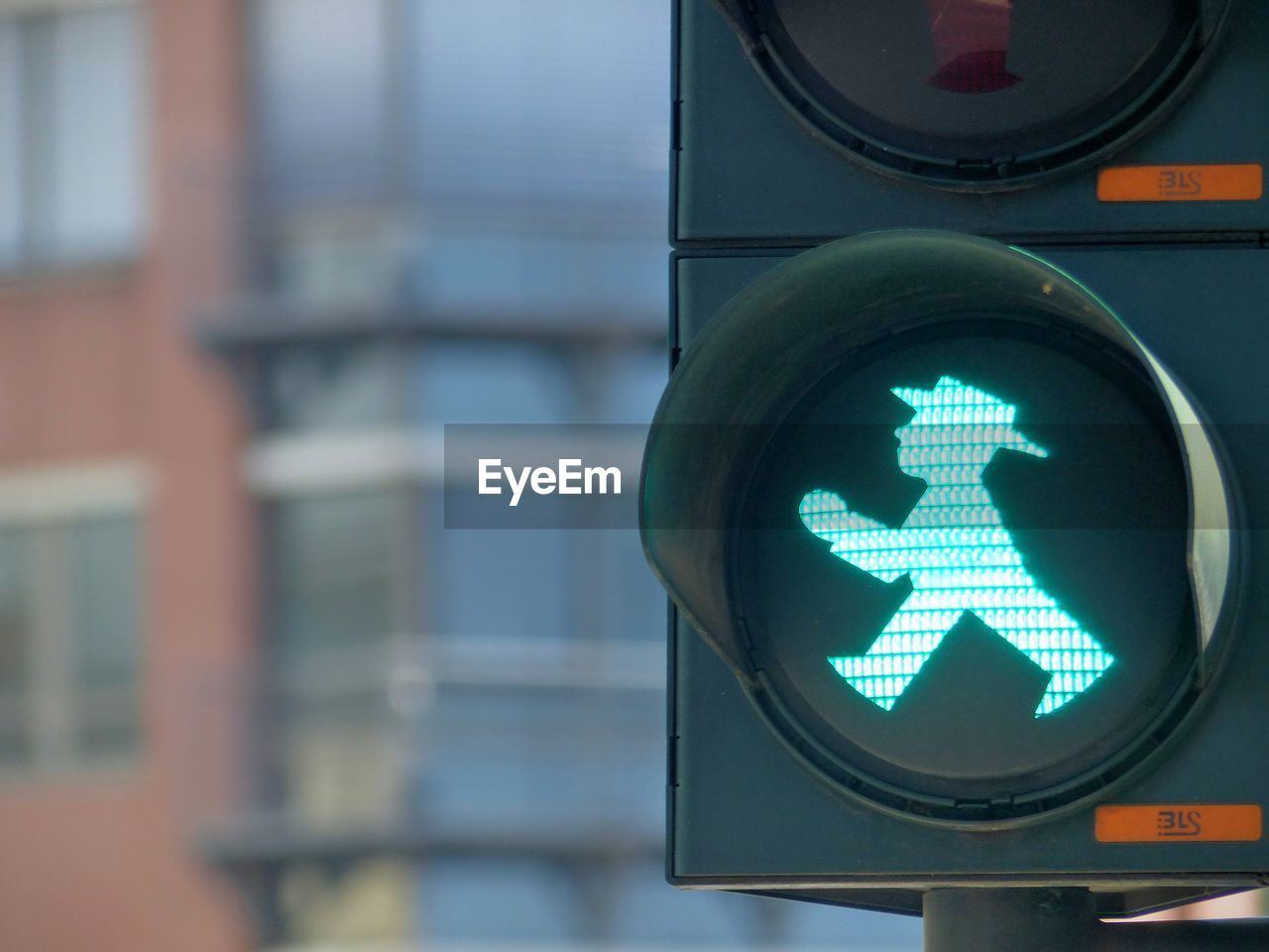 CLOSE-UP OF ROAD SIGNS