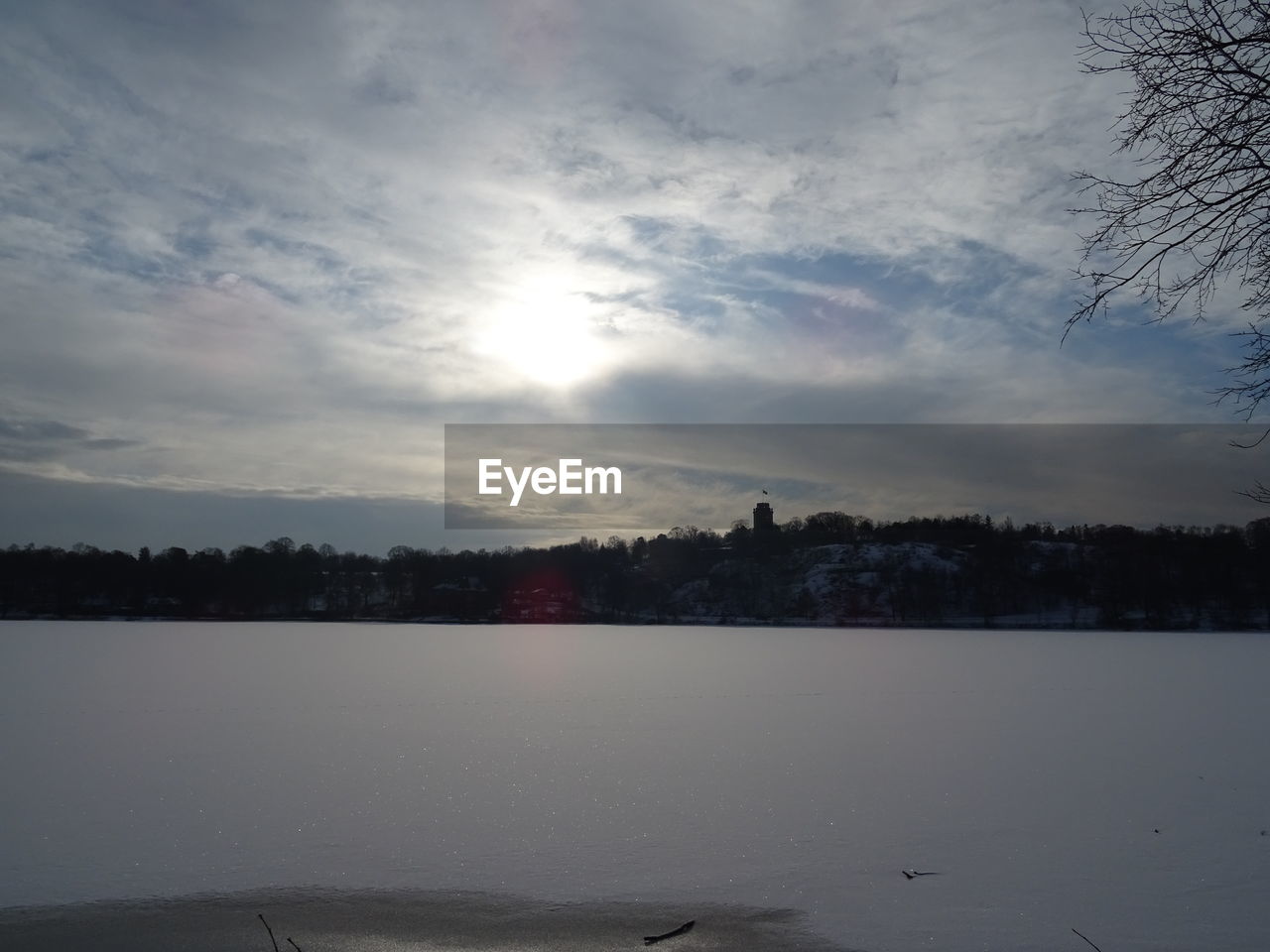 SCENIC VIEW OF SNOW LANDSCAPE AGAINST SKY DURING SUNSET