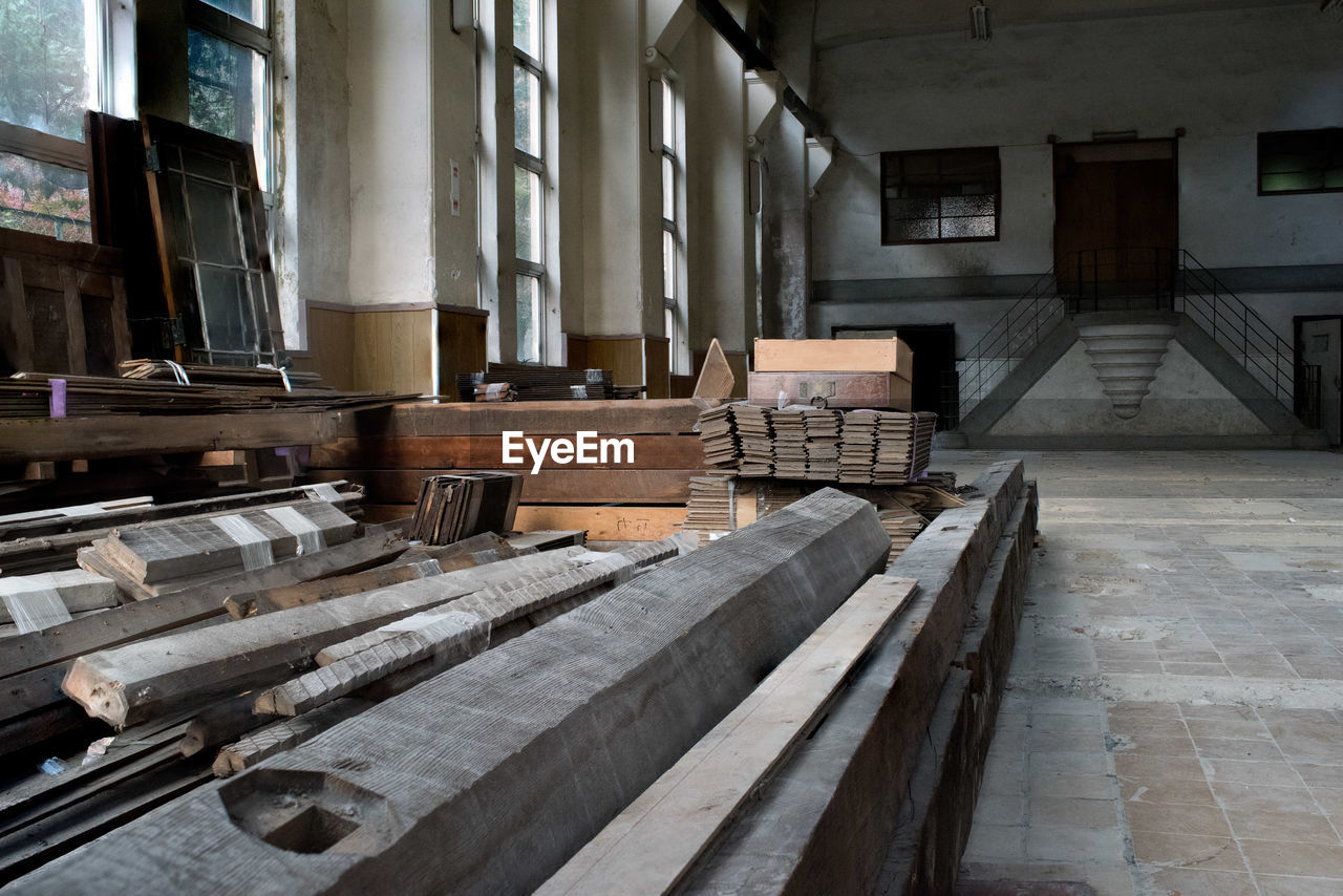 EMPTY BENCH IN BUILDING