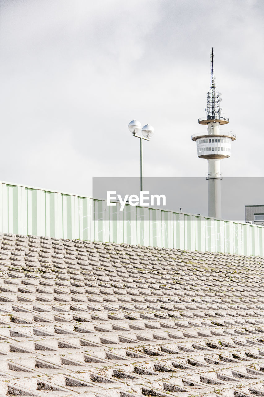 VIEW OF BUILT STRUCTURE AGAINST SKY