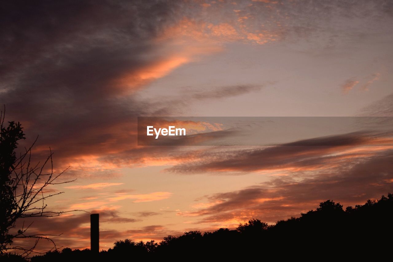 LOW ANGLE VIEW OF DRAMATIC SKY DURING SUNSET