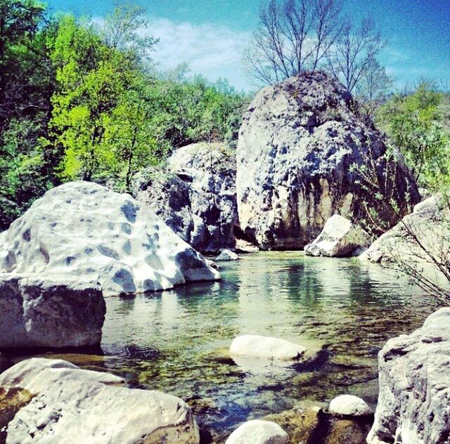 SCENIC VIEW OF RIVER