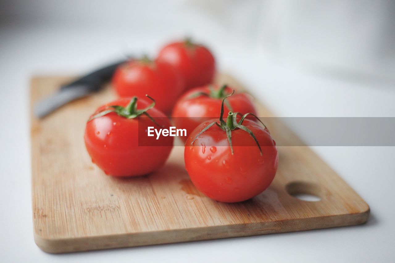 close-up of vegetables on cutting board