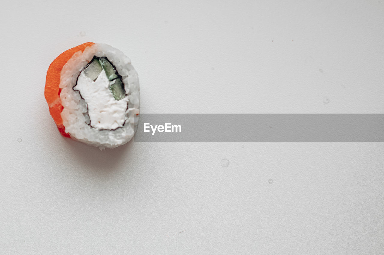 no people, indoors, healthy eating, copy space, white, food and drink, food, wellbeing, white background, studio shot, still life, art, single object, close-up