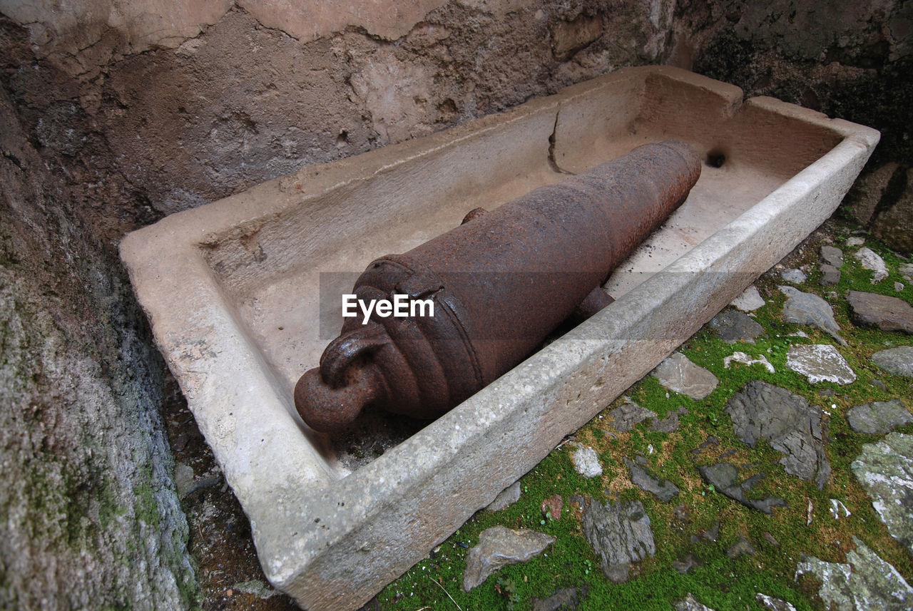 HIGH ANGLE VIEW OF OLD WALL