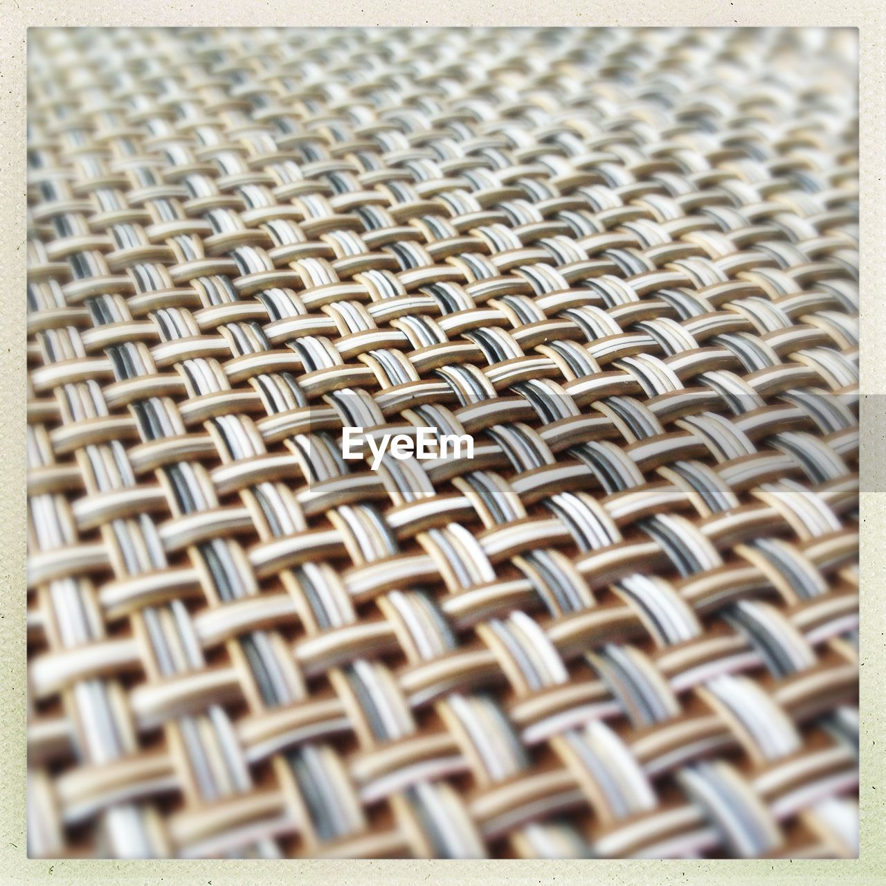 FULL FRAME SHOT OF WICKER PATTERN