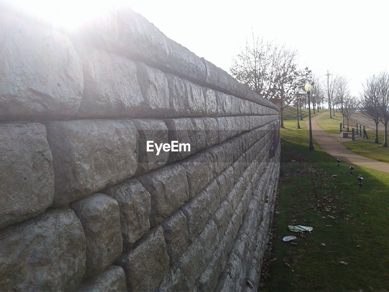 CLOSE UP OF STONE WALL