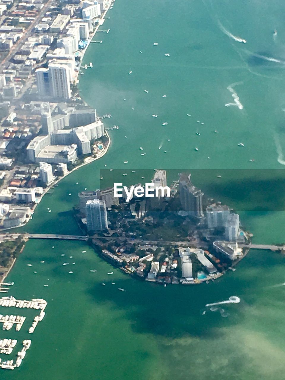 AERIAL VIEW OF CITYSCAPE WITH WATERFRONT