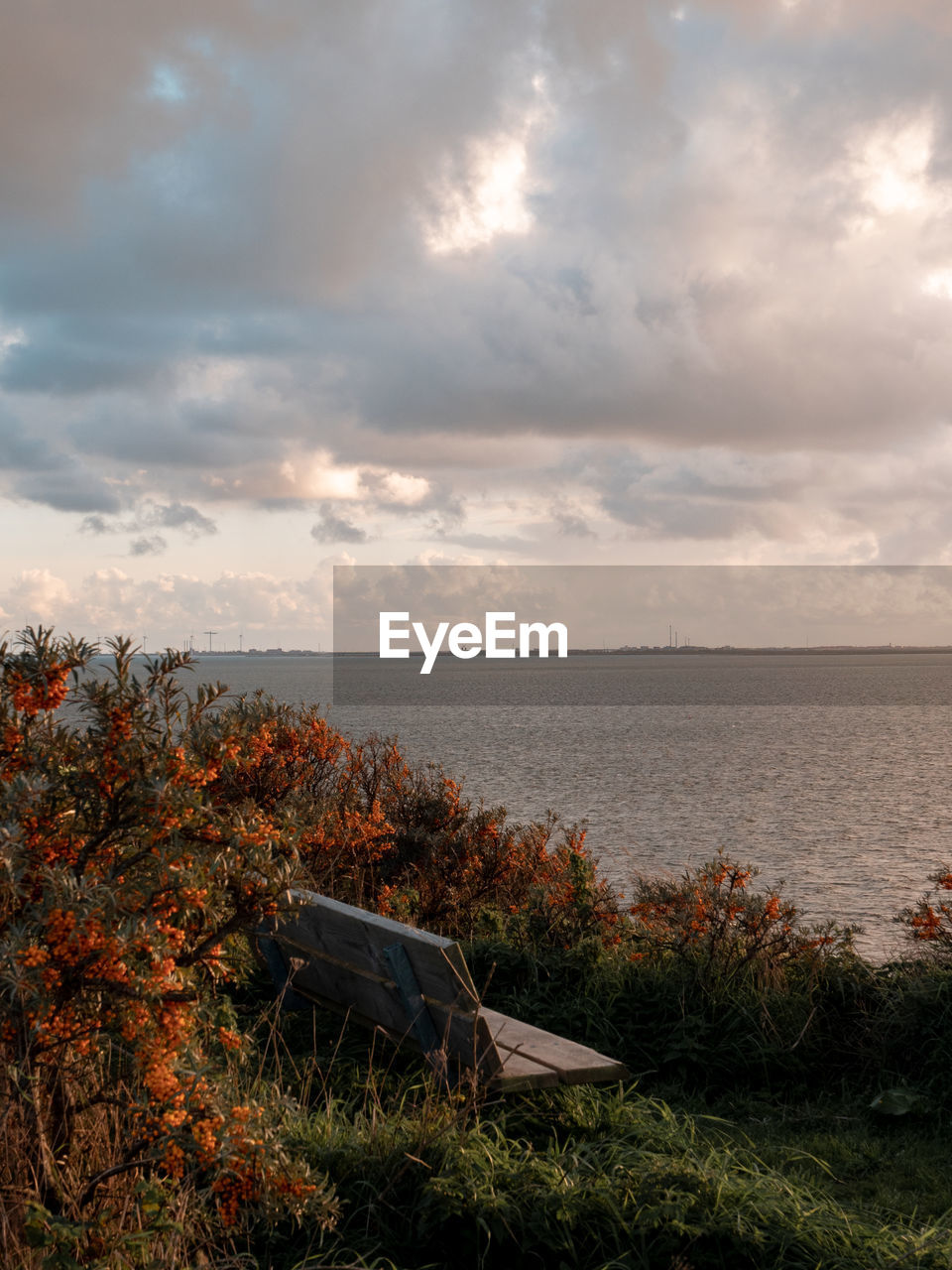 VIEW OF SEA AGAINST SKY