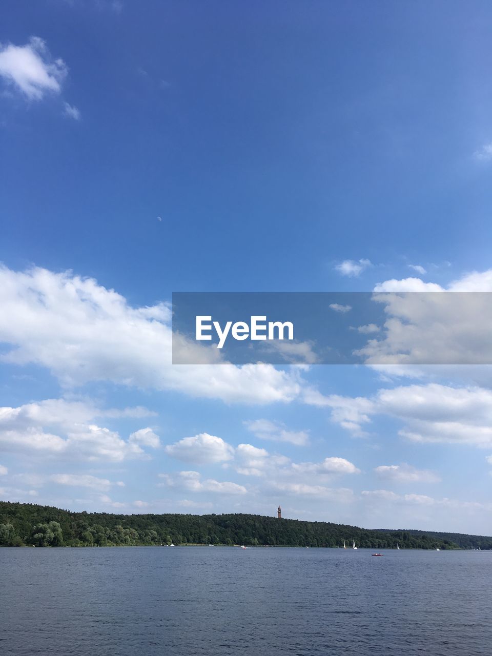 VIEW OF SEA AGAINST SKY