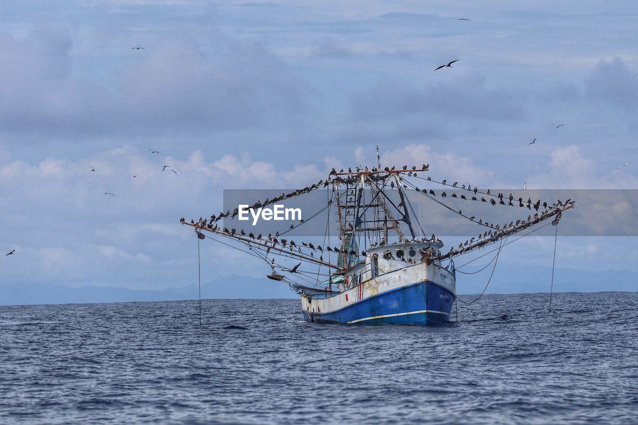 CRANE ON A BOAT