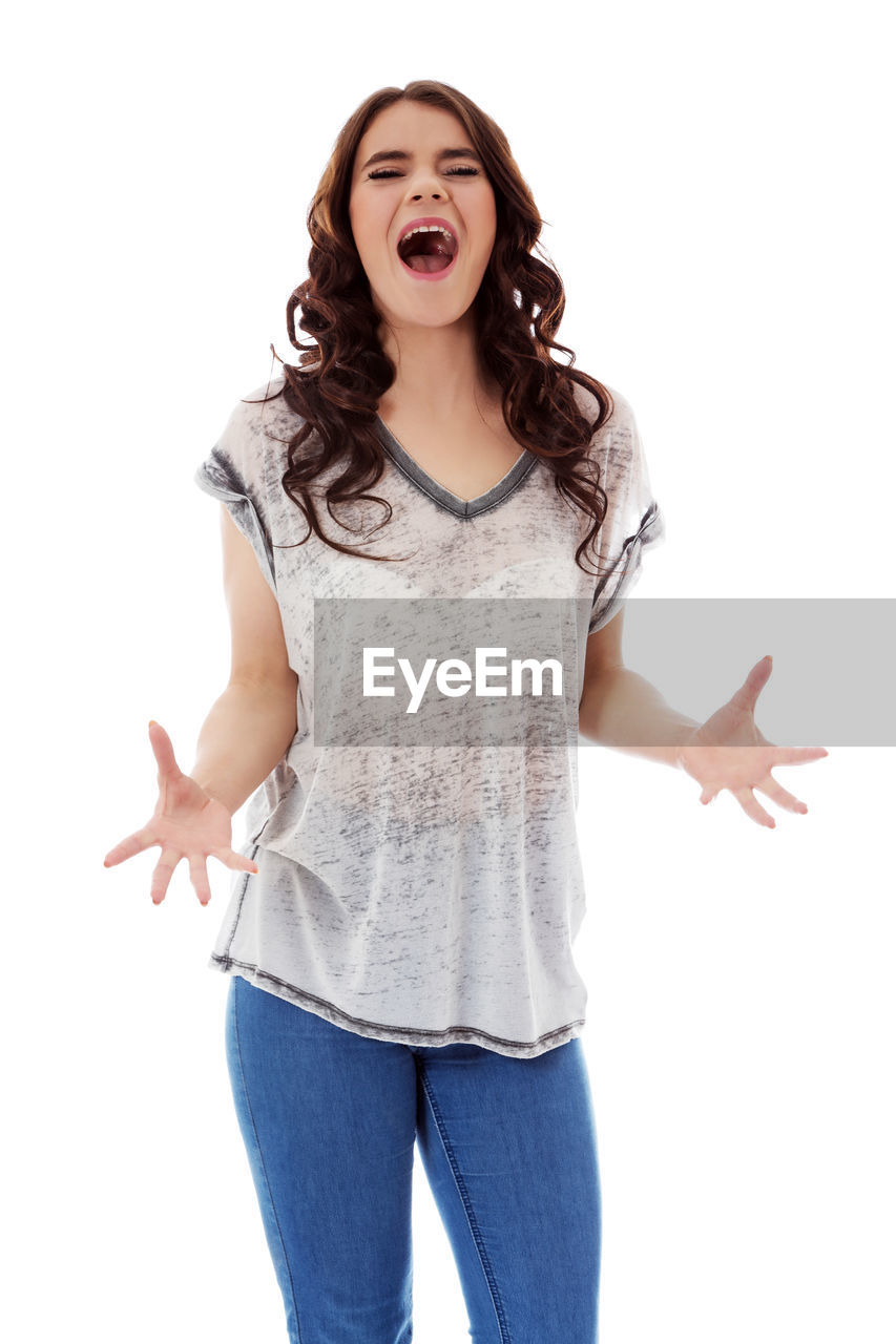 PORTRAIT OF A YOUNG WOMAN