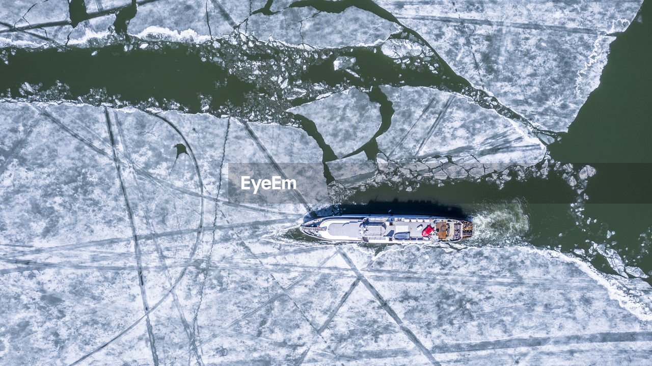 Boat breaking ice