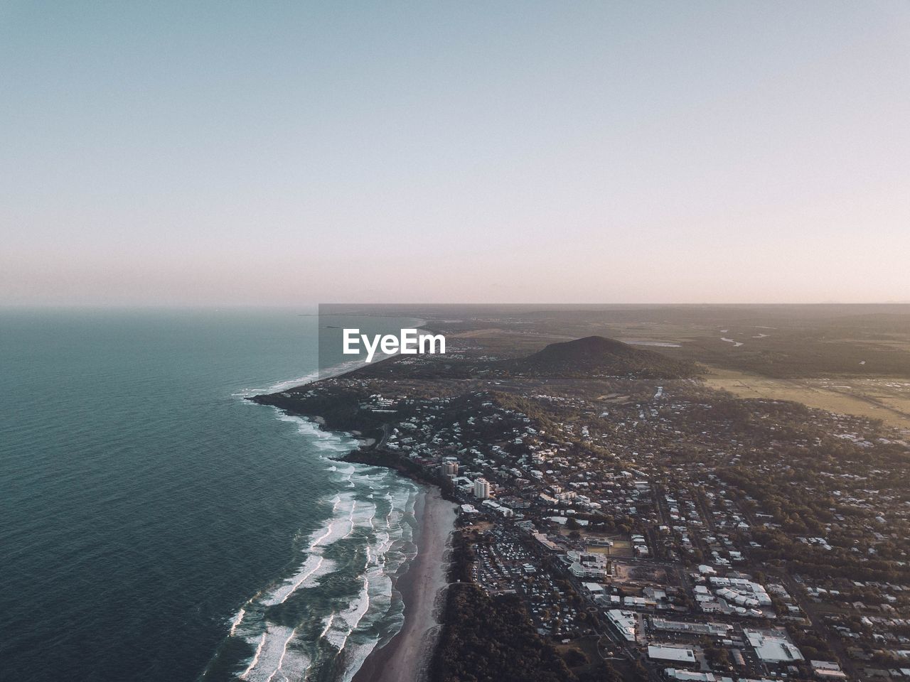 AERIAL VIEW OF SEA AGAINST CLEAR SKY