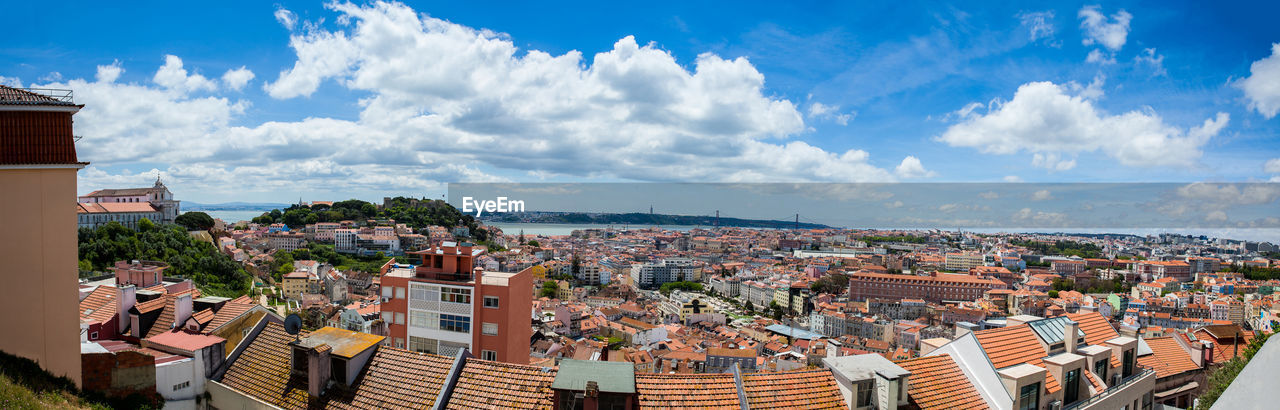 Panoramic view of the beautiful city of lisbon from the grace viewpoint