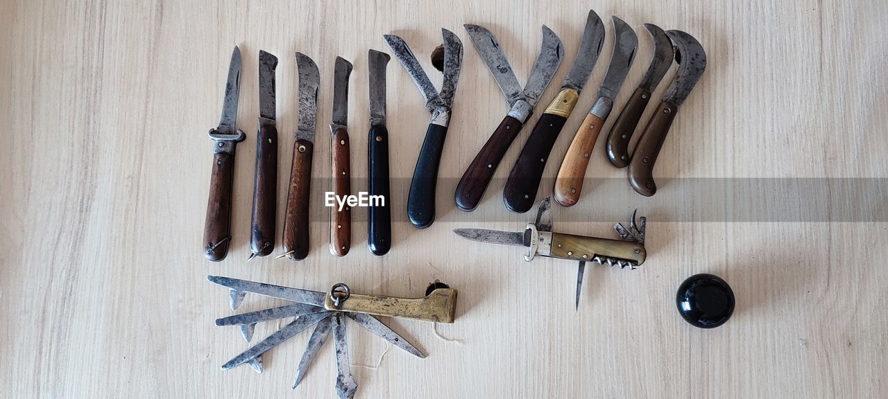 wood, indoors, variation, arrangement, large group of objects, still life, no people, knolling - concept, directly above, work tool, high angle view, table, group of objects, metal, order, tool, neat, studio shot, collection, close-up, equipment