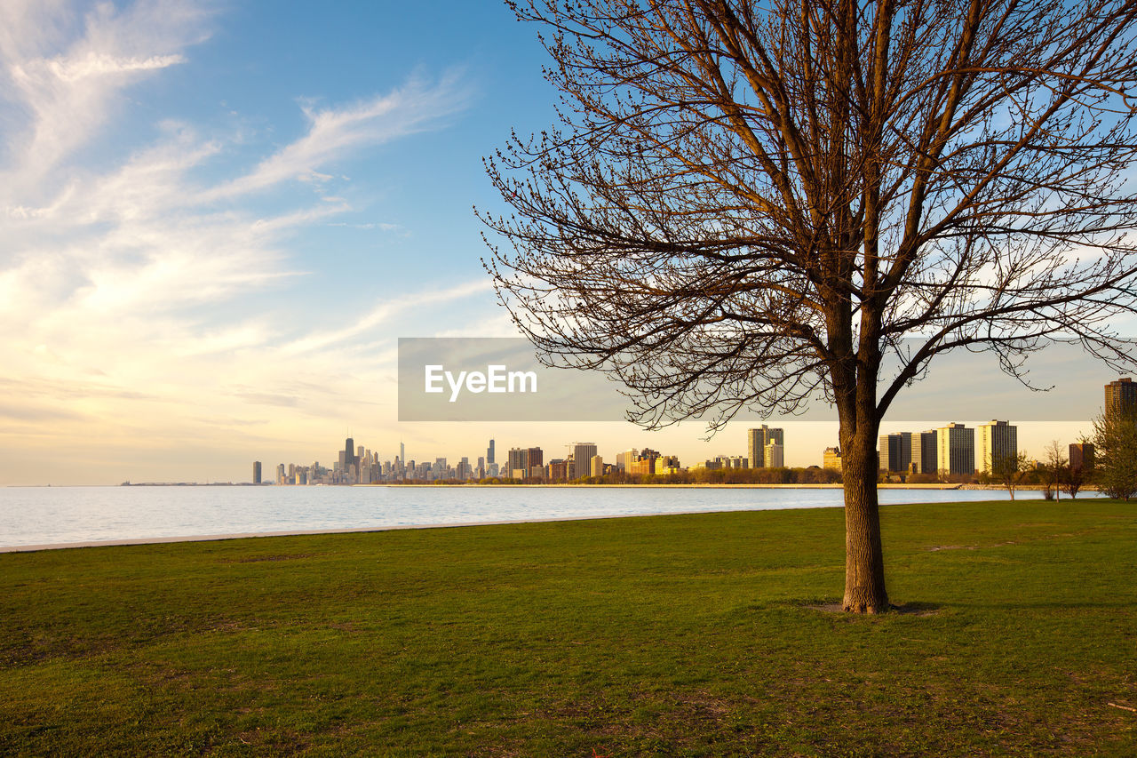 Montrose harbor and lincoln park at the shore of lake michigan, chicago, illinois
