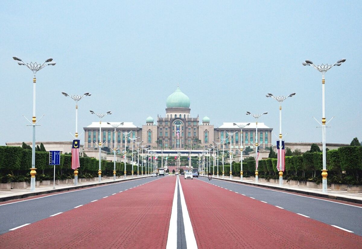 VIEW OF ROAD AGAINST SKY