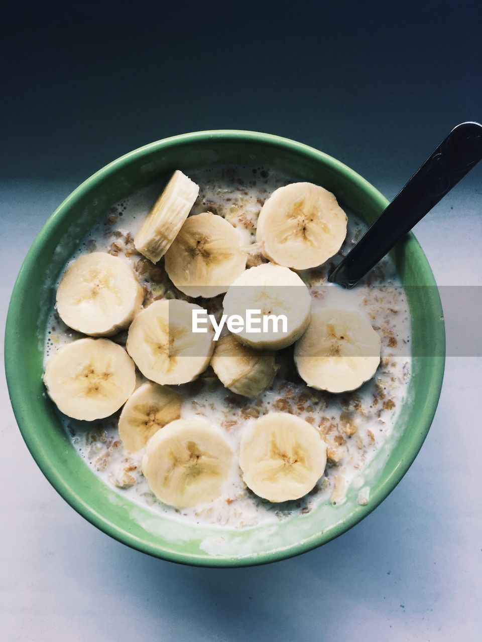 HIGH ANGLE VIEW OF BREAKFAST IN BOWL