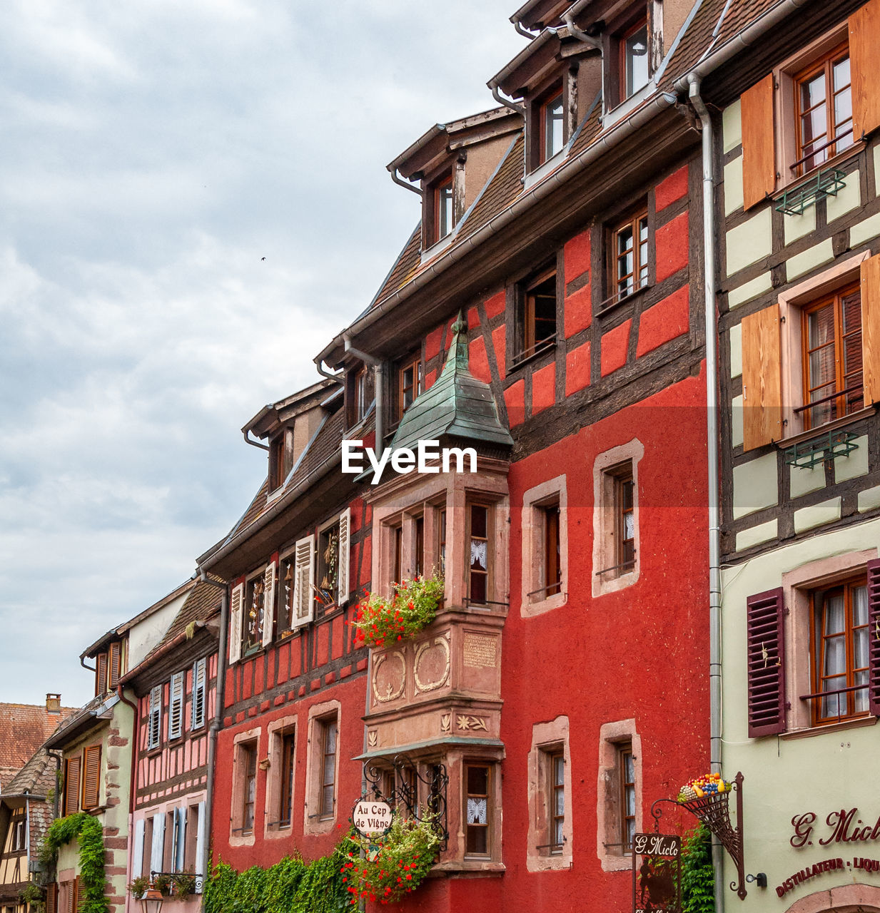 LOW ANGLE VIEW OF RESIDENTIAL BUILDING