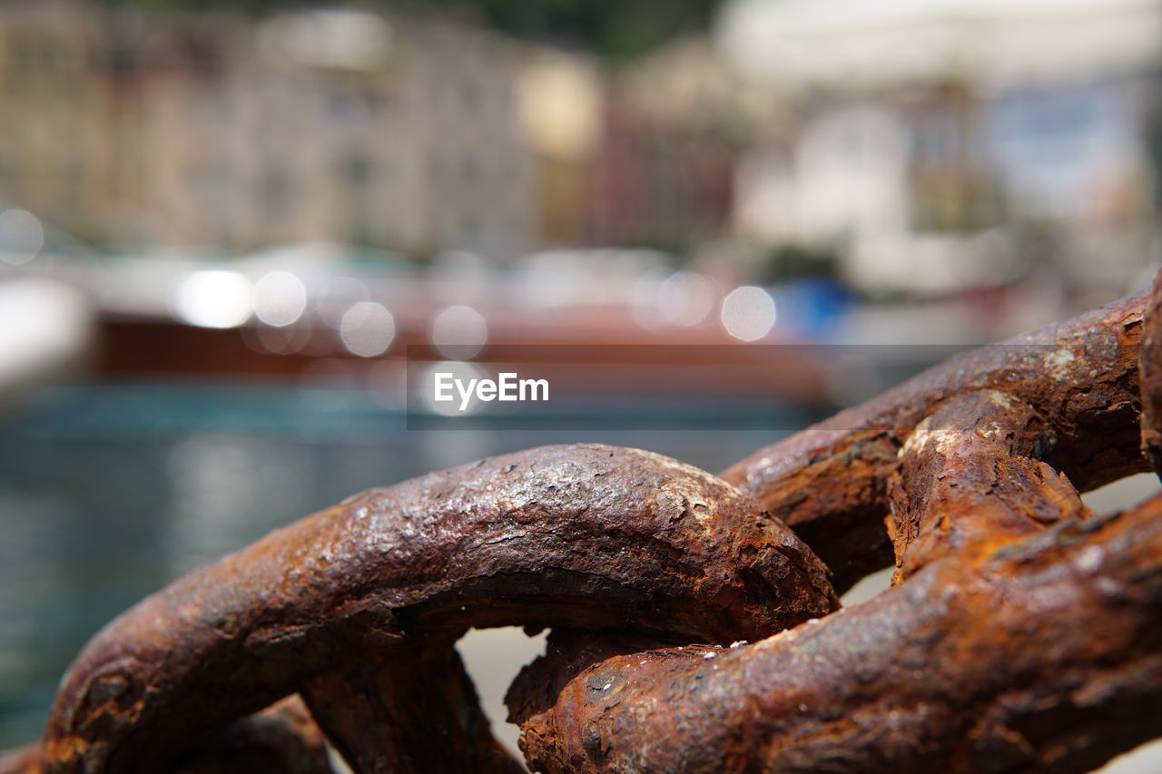 Close-up of rusty chain