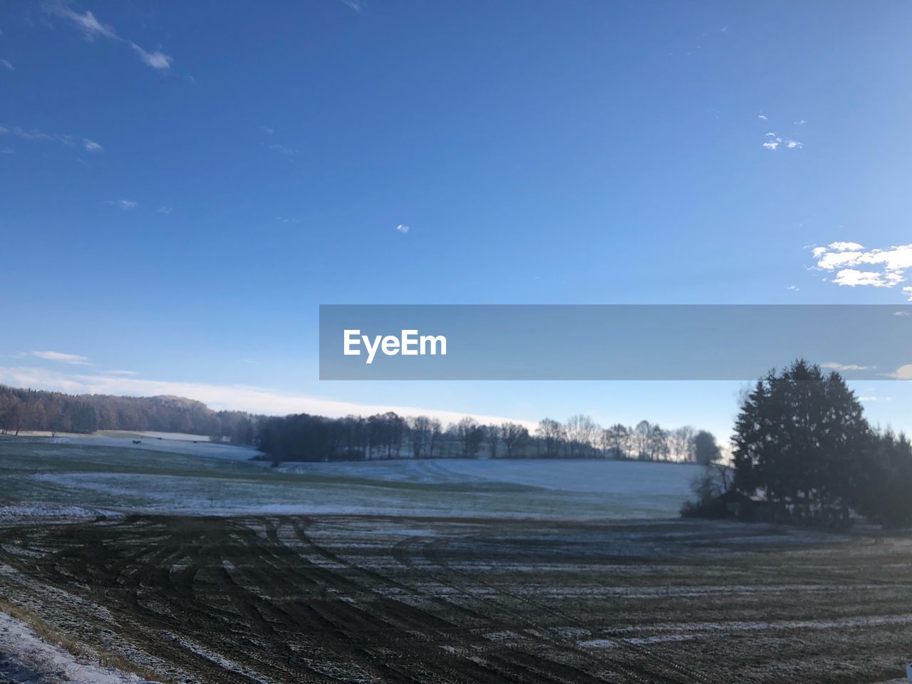 SCENIC VIEW OF LANDSCAPE AGAINST BLUE SKY