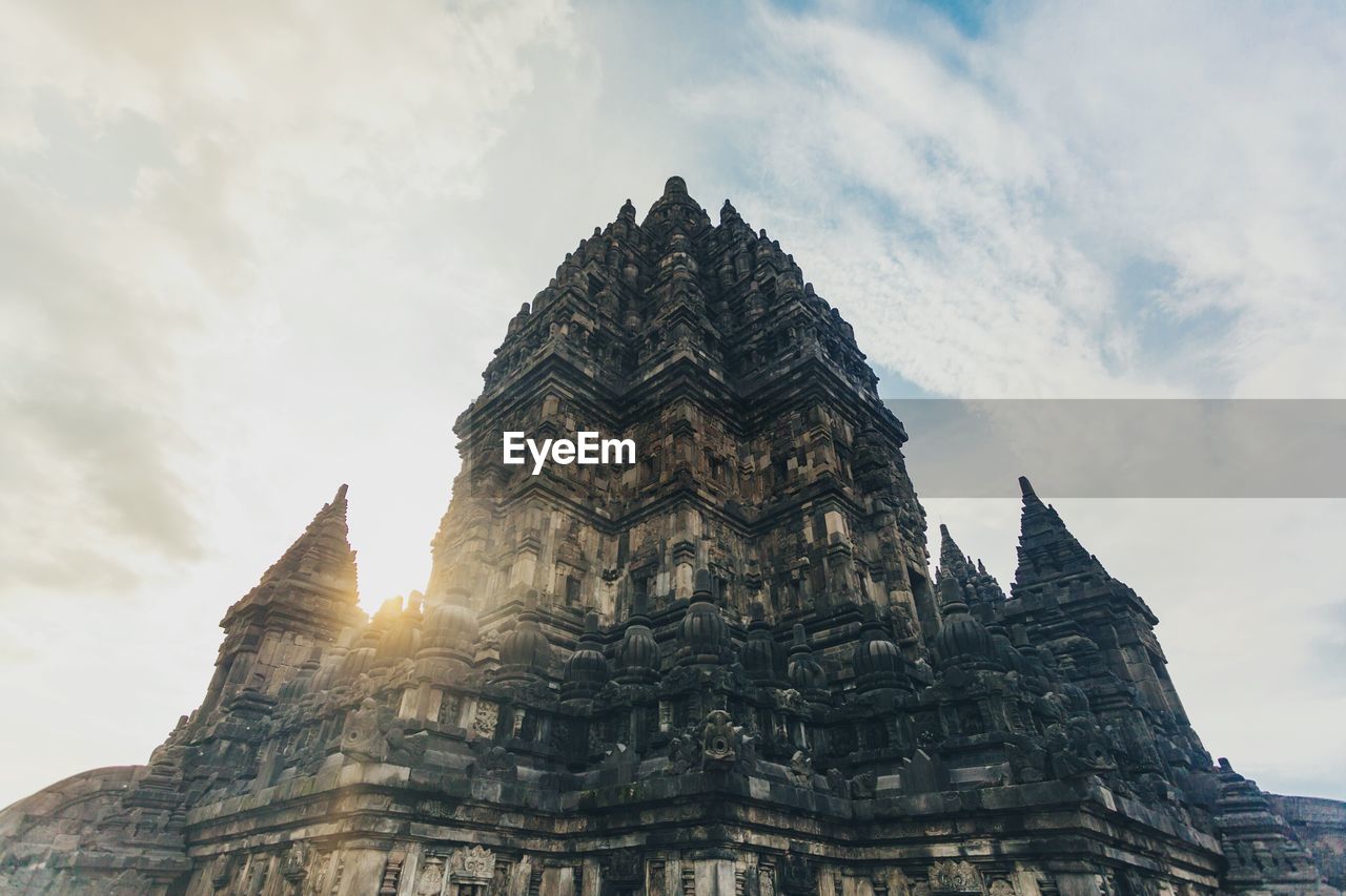 LOW ANGLE VIEW OF A TEMPLE BUILDING