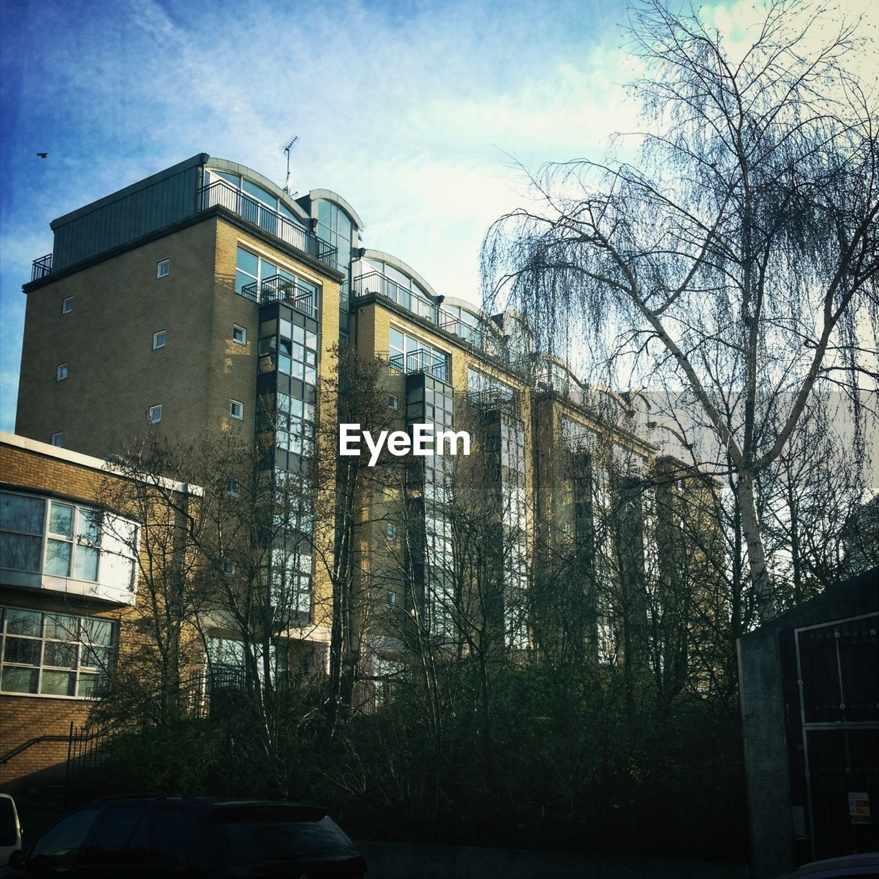 VIEW OF BUILDINGS AGAINST SKY