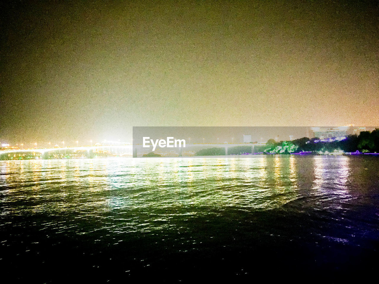 SCENIC VIEW OF SEA AT NIGHT