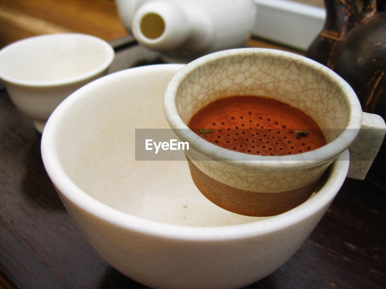CLOSE-UP OF COFFEE IN BOWL