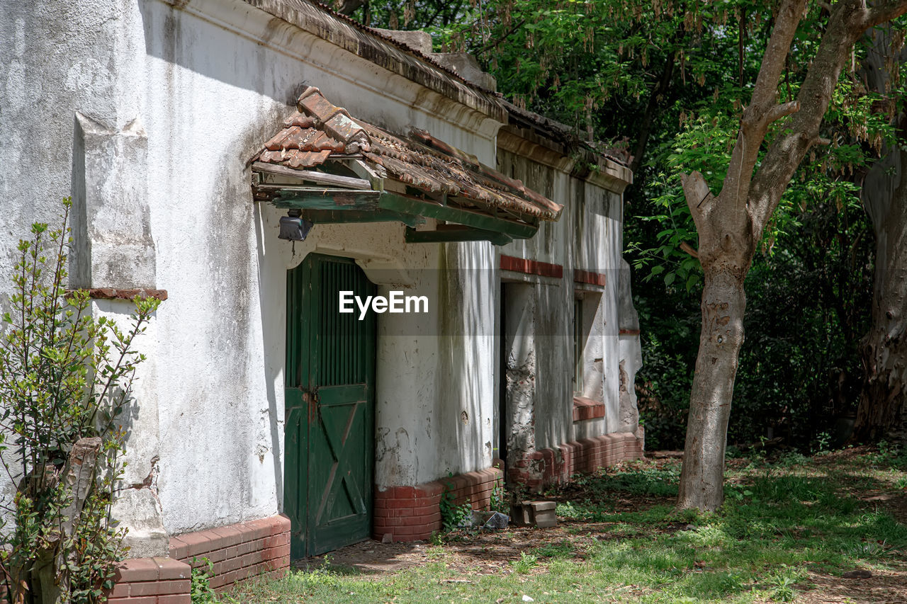 view of old building