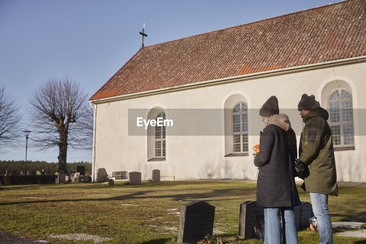 Couple at cemetery