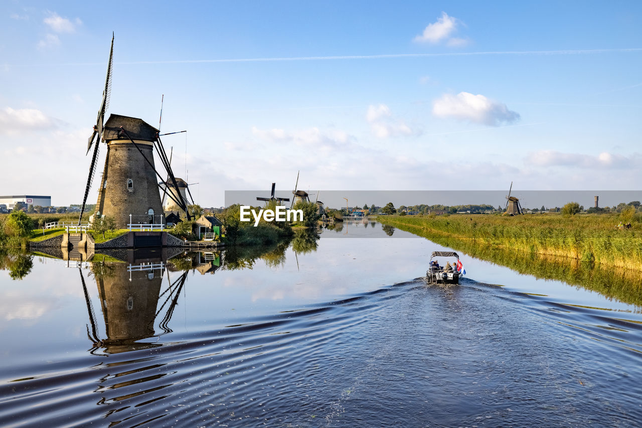 The famous dutch windmills at kinderdijk, a unesco world heritage site, south holland