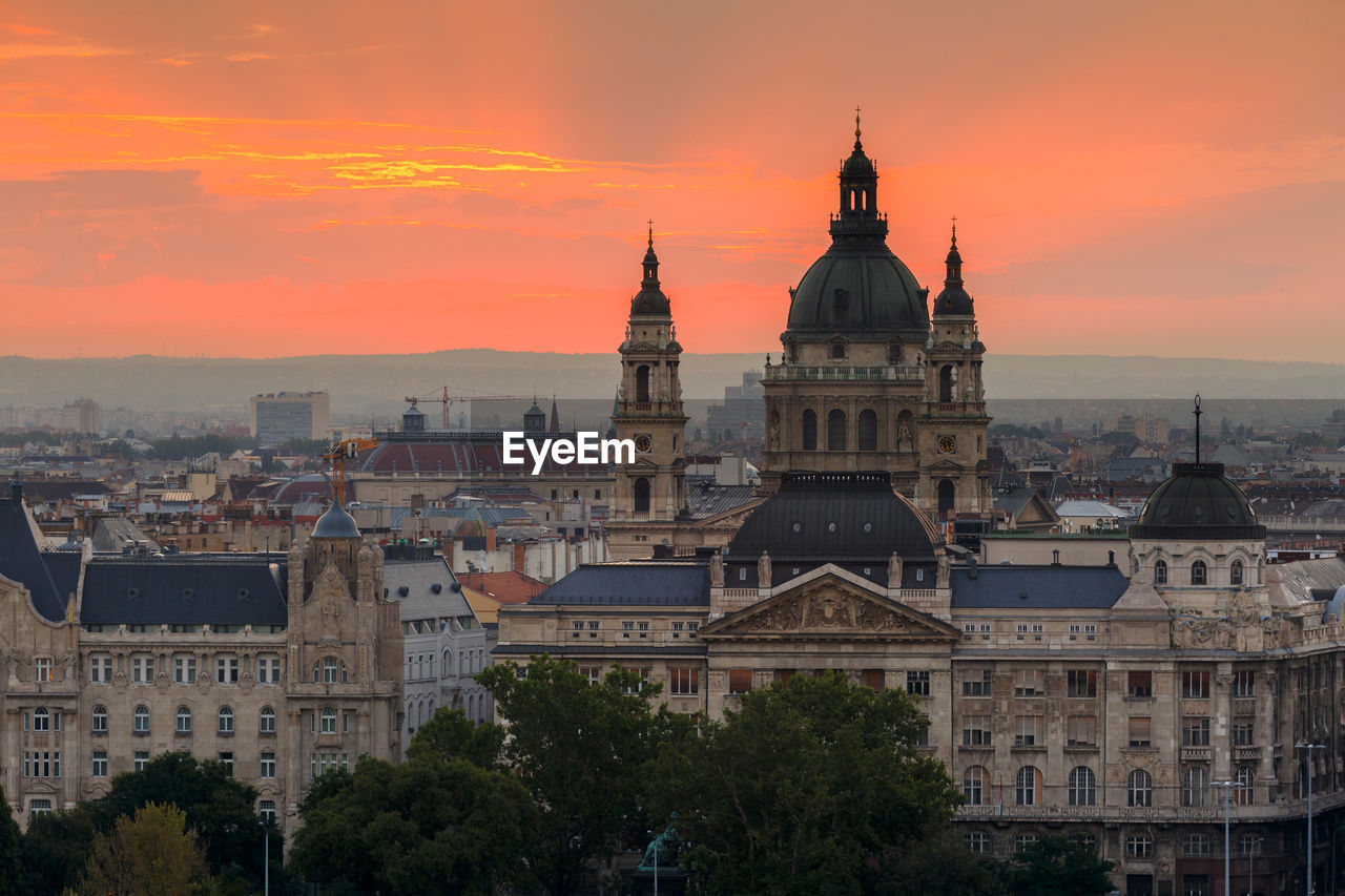 Morning view of st. stephen's basilica in budapest, hungary.
