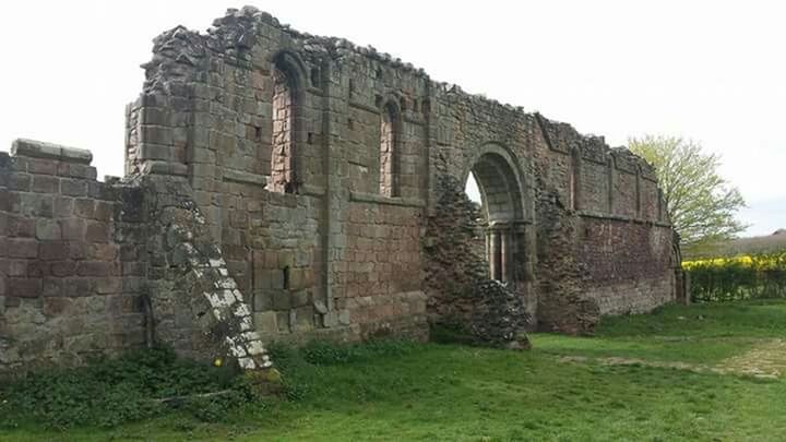 OLD RUINS OF BUILDING